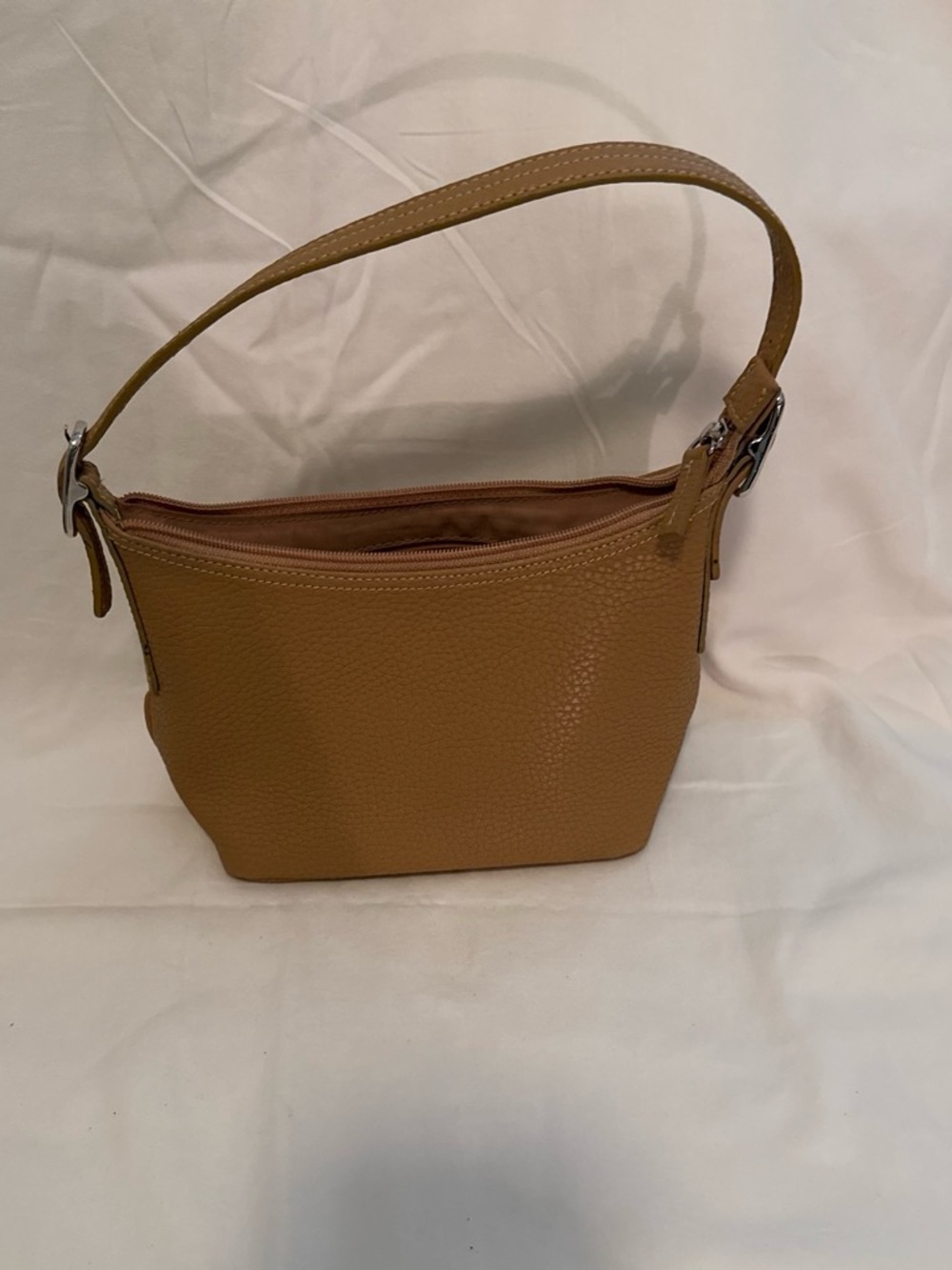Liz Claiborne Pebbled Shoulder Bag in Camel Tan